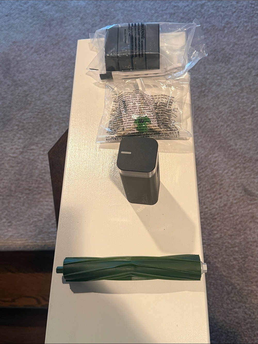 NWOT Roomba i7 replacement parts